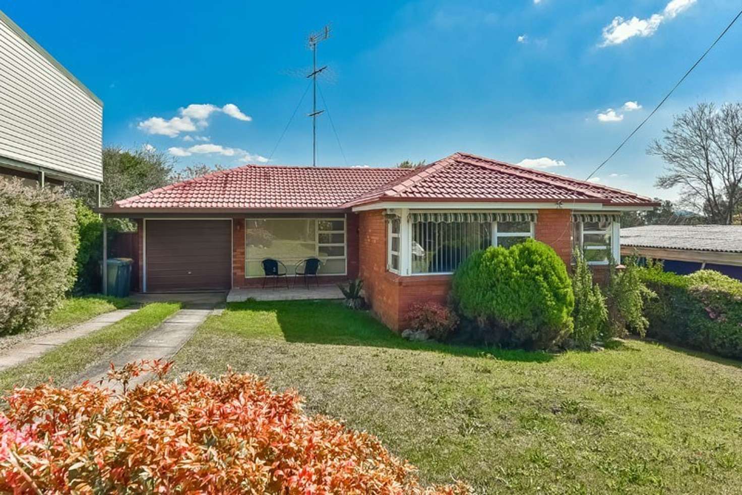 Main view of Homely house listing, 5 Guise Road, Bradbury NSW 2560