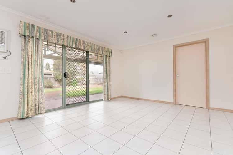 Sixth view of Homely house listing, 7 Bergen Close, Keilor Lodge VIC 3038