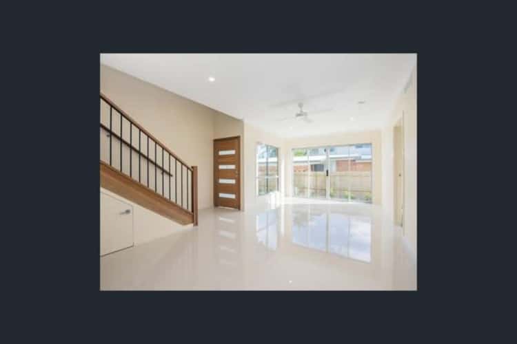 Fifth view of Homely house listing, 2/37 Parker Street, Labrador QLD 4215