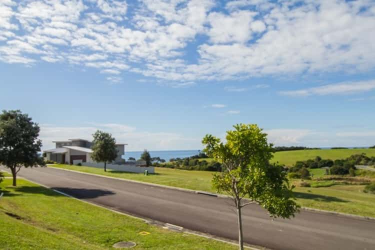 19 Torquay Circuit, Red Head NSW 2430