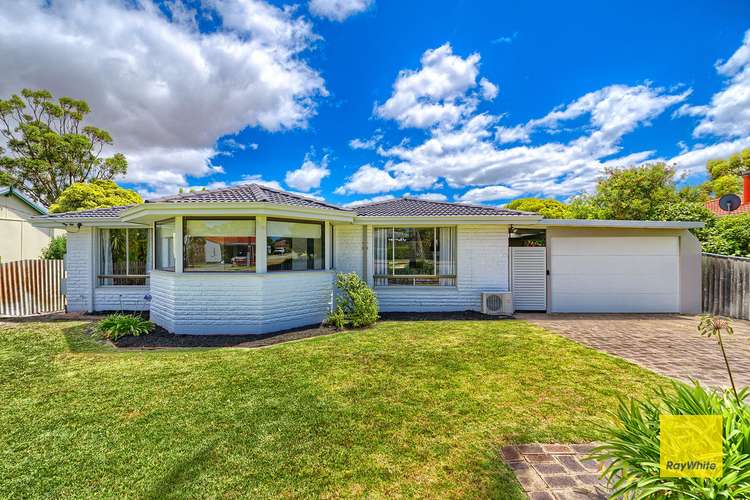 36 Flemington Street, Orana WA 6330