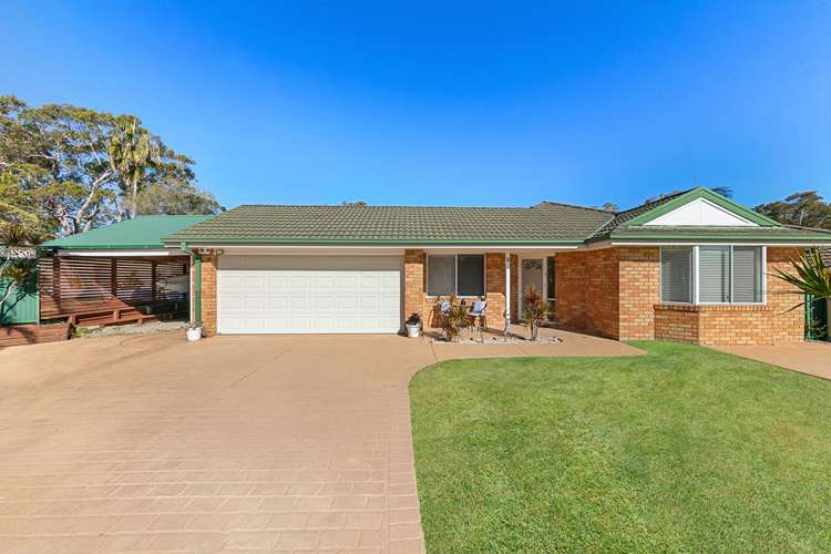 5 Travis Place, Buff Point NSW 2262