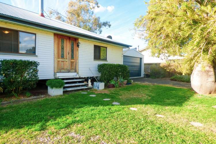 37 Station Street, Roma QLD 4455