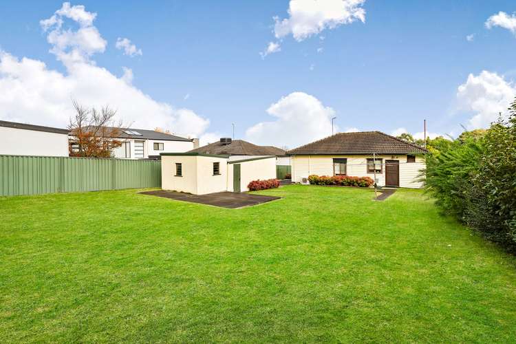 Fourth view of Homely house listing, 18 Lavidge Road, Ashwood VIC 3147