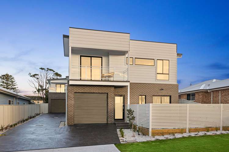 Main view of Homely townhouse listing, 1/55 Addison Avenue, Lake Illawarra NSW 2528