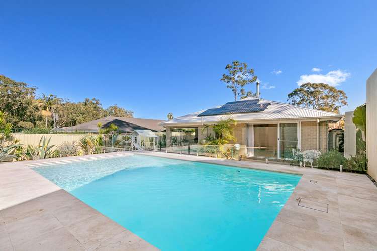 9 Findlay Avenue, Chain Valley Bay NSW 2259