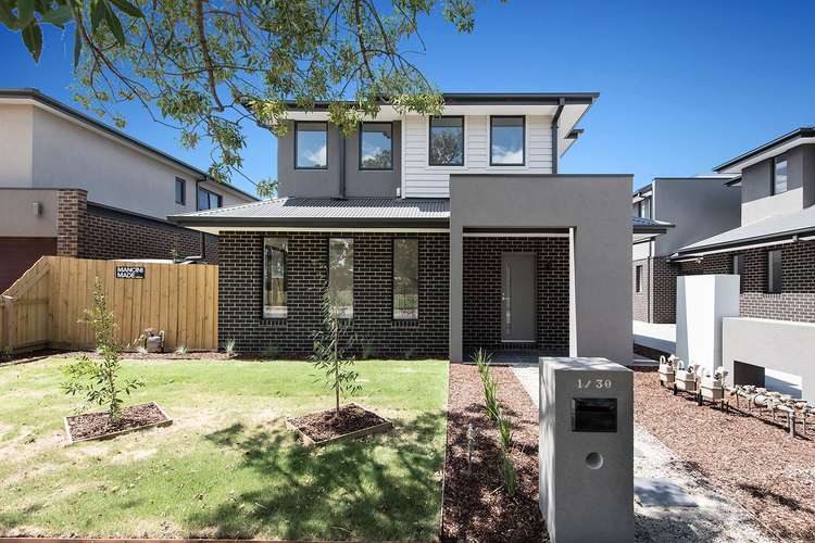 Main view of Homely townhouse listing, 1/30-32 Blenheim Road, Newport VIC 3015