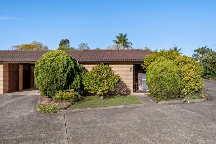 Main view of Homely villa listing, 5/10 Atchison Road, Macquarie Fields NSW 2564