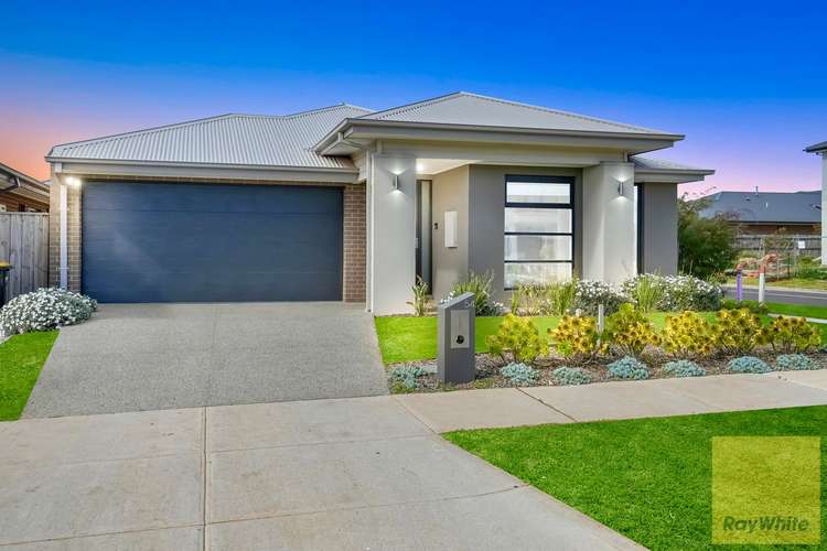 54 Warrigal Drive, Aintree VIC 3336