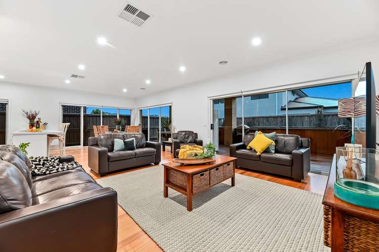 Sixth view of Homely house listing, 8 Heytesbury Drive, Officer South VIC 3809