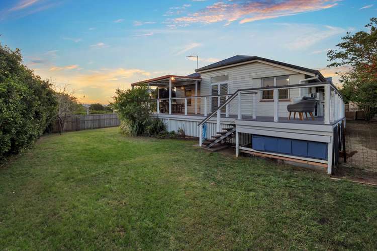 2 Hamilton Road, Wavell Heights QLD 4012