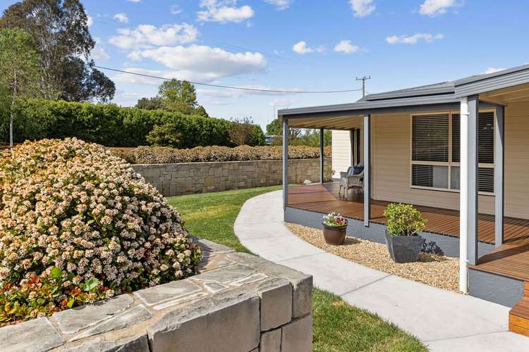 11 Yass Street, Gunning NSW 2581