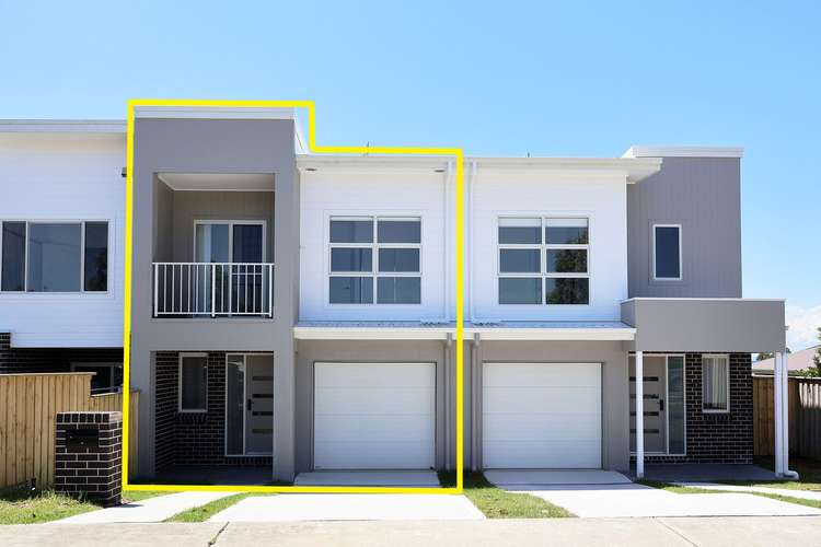Main view of Homely townhouse listing, 19 Tibin Drive, Fletcher NSW 2287