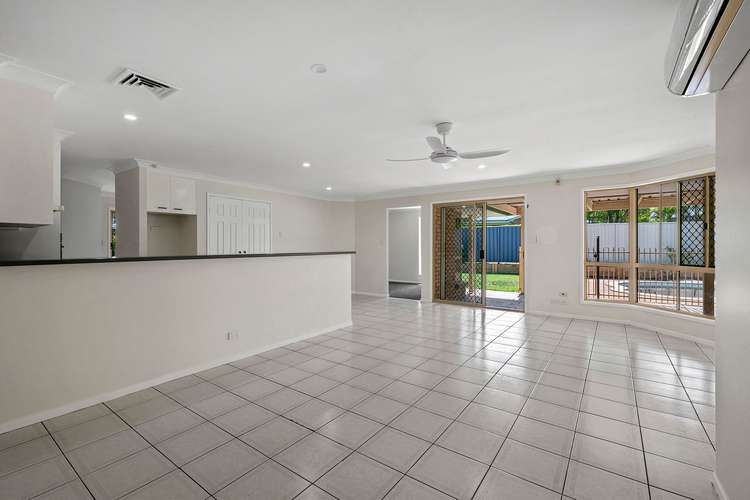 Sixth view of Homely house listing, 1 Glenside Place, Bridgeman Downs QLD 4035