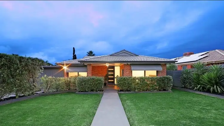 6 Erskine Drive