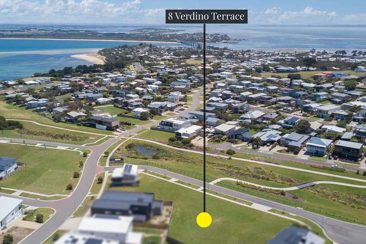 8 Verdino Terrace, San Remo VIC 3925