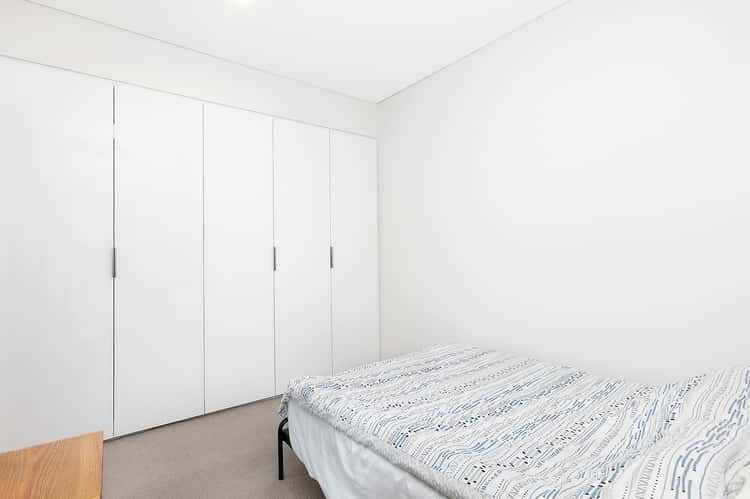 Third view of Homely unit listing, 614/150 Pacific Highway (Rear of block), North Sydney NSW 2060