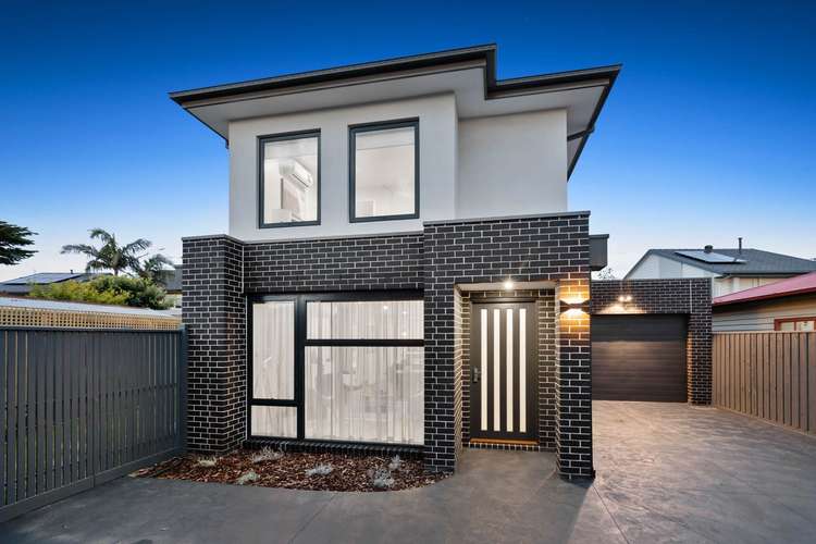 Main view of Homely townhouse listing, 2/11 Dahmen Street, Carrum VIC 3197