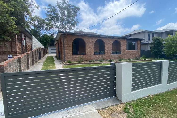 8 Cannons Parade, Forestville NSW 2087