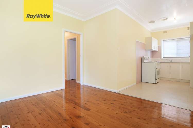 Main view of Homely unit listing, 2/68 First Avenue North, Warrawong NSW 2502