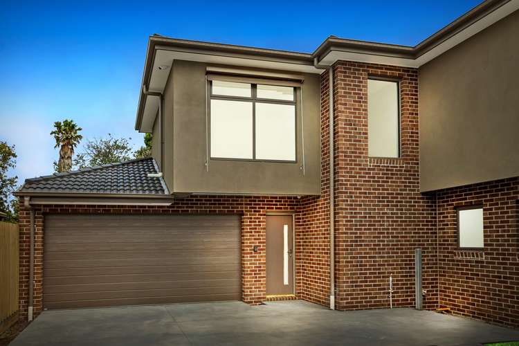 Main view of Homely townhouse listing, 2/3 Finton Grove, Reservoir VIC 3073