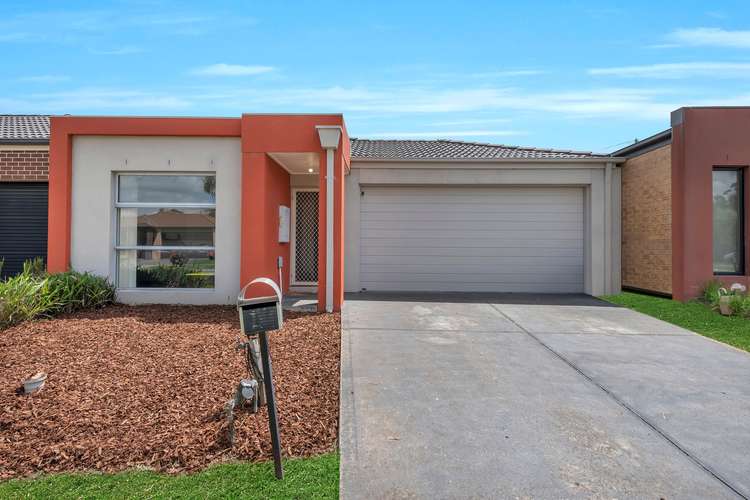 15 Field Street, Pakenham VIC 3810