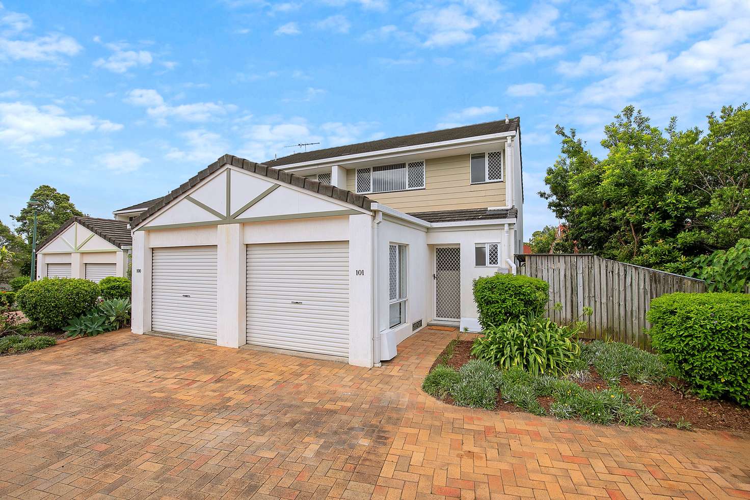 Main view of Homely townhouse listing, 101/14 Kensington Place, Birkdale QLD 4159