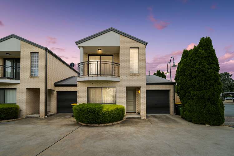 Main view of Homely townhouse listing, 6 Yass Road, Queanbeyan NSW 2620