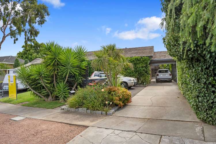 59 Putnam Avenue, Strathdale VIC 3550