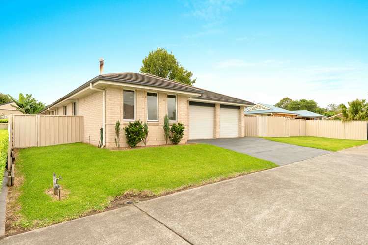 9 Meroo Road, Bomaderry NSW 2541