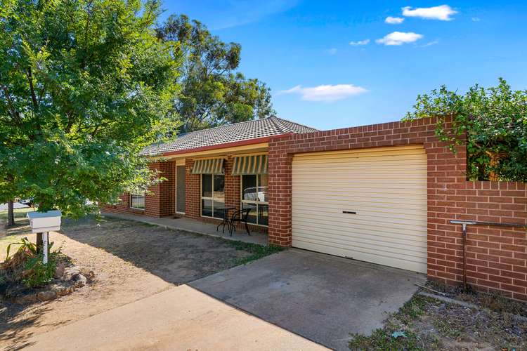 8 O'Connor Street, Tolland NSW 2650
