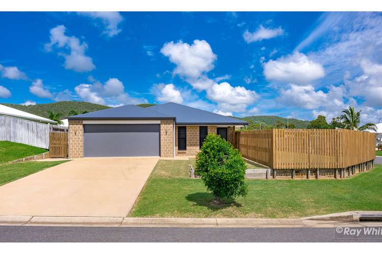 2 Port Clinton Avenue, Pacific Heights QLD 4703