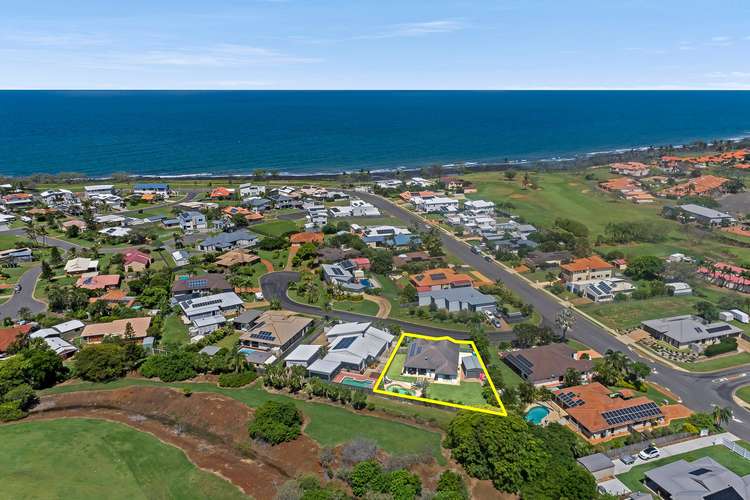 2 Spyglass Hill Court, Coral Cove QLD 4670