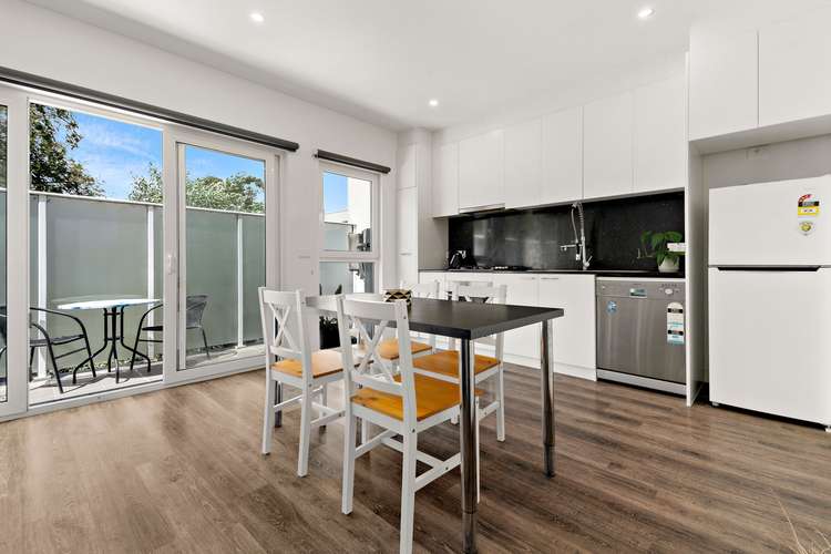 Fourth view of Homely apartment listing, 15/2 Thistle Grove, Highett VIC 3190