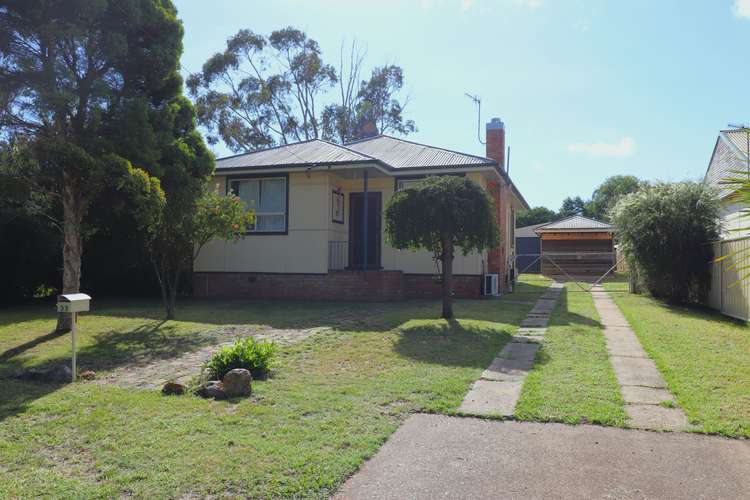 33 Lawrance Street, Glen Innes NSW 2370