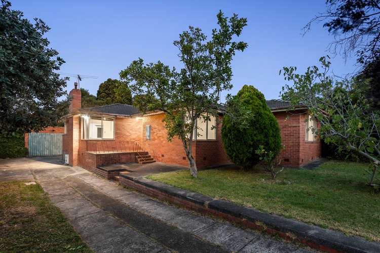 11 Benwerrin Drive, Burwood East VIC 3151