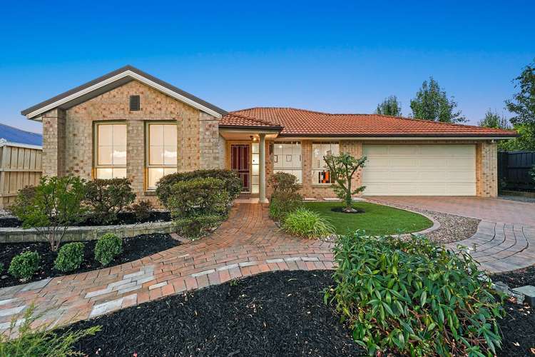 4 Cedarwood Crescent, Berwick VIC 3806