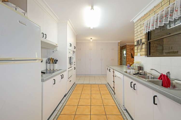 Seventh view of Homely house listing, 18 Elva Court, Glenella QLD 4740