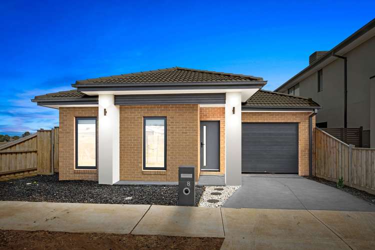 Main view of Homely house listing, 8 Vincenza Avenue, Truganina VIC 3029
