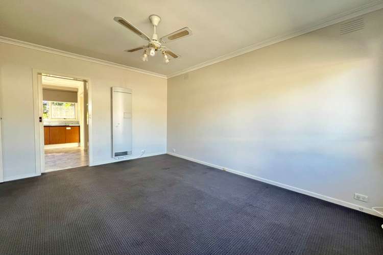 Main view of Homely unit listing, 2/60 Woornack Road, Carnegie VIC 3163