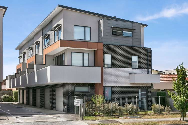 Main view of Homely townhouse listing, 10/844 Pascoe Vale Road, Glenroy VIC 3046