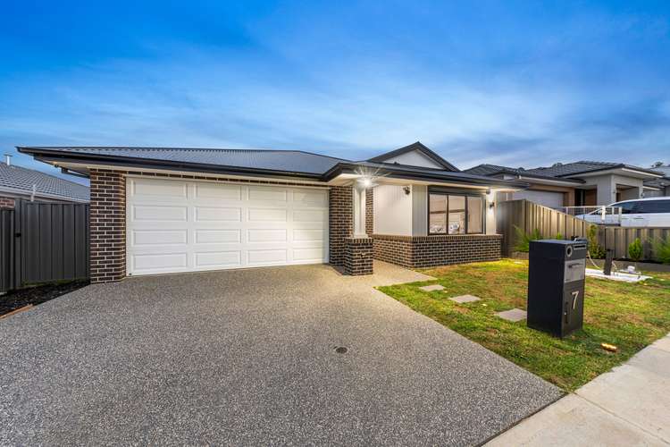 Second view of Homely house listing, 7 Snowbird Road, Pakenham VIC 3810