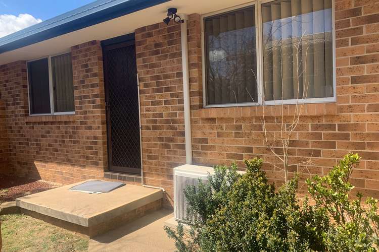 Main view of Homely unit listing, 3/98A Carthage Street, Tamworth NSW 2340