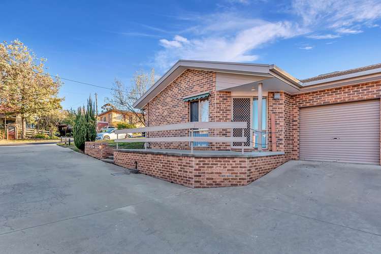 Main view of Homely townhouse listing, 1/27 O'Hanlon Road, Queanbeyan NSW 2620