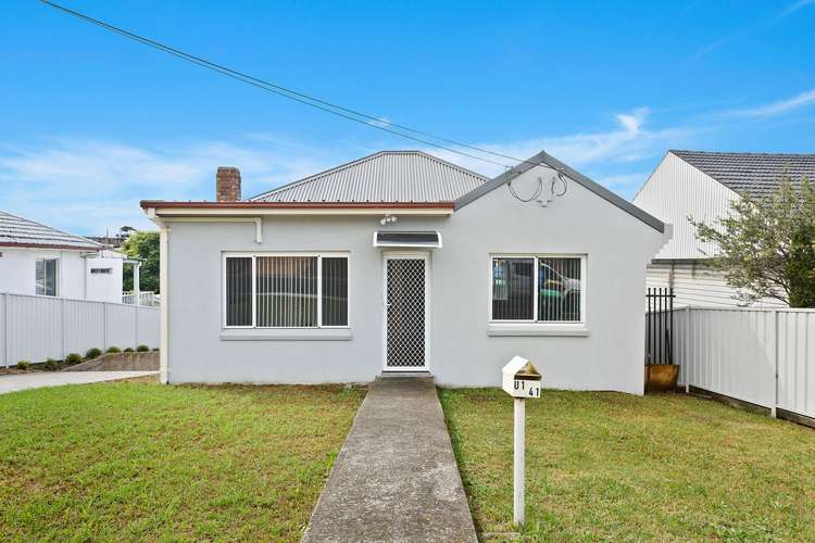 Main view of Homely house listing, 1/41 Lake Heights Road, Lake Heights NSW 2502