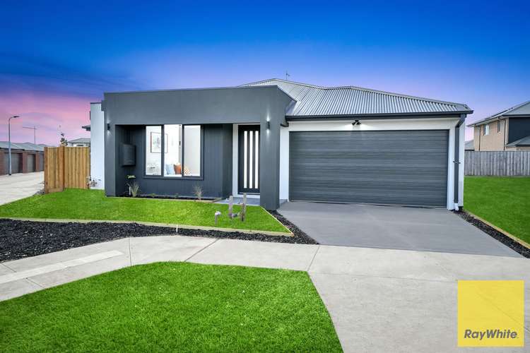 12 Semolina Street, Manor Lakes VIC 3024