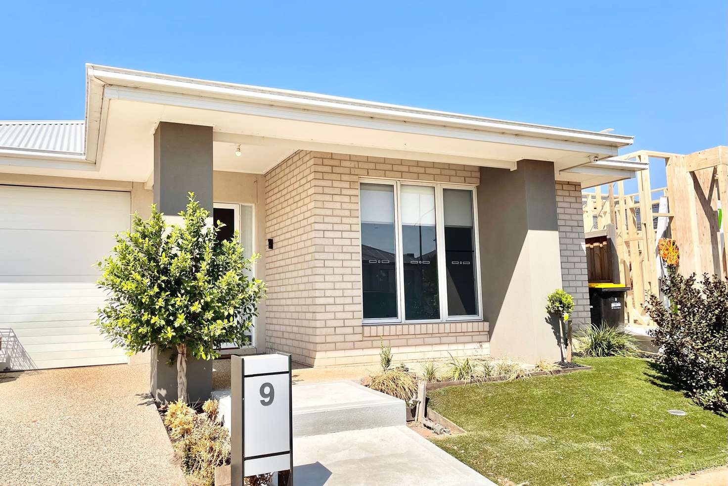 Main view of Homely house listing, 9 Croxden Avenue, Thornhill Park VIC 3335