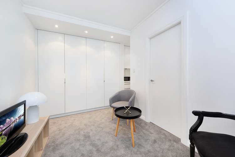 Main view of Homely studio listing, 304/10B Challis Avenue, Potts Point NSW 2011