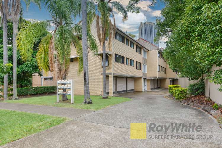 2/7 Lather Street, Southport QLD 4215