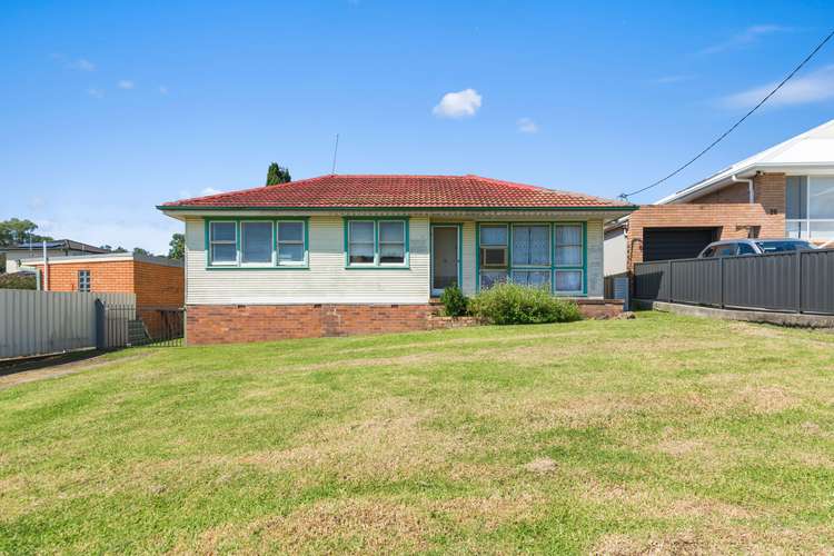 Main view of Homely house listing, 18 Elouera Crescent, Kanahooka NSW 2530
